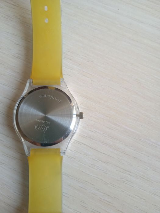 Детские часы новые