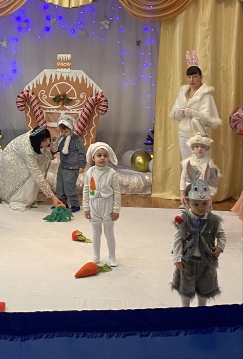 Продам костюм зайчика