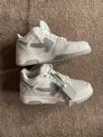 Sapatilha off white