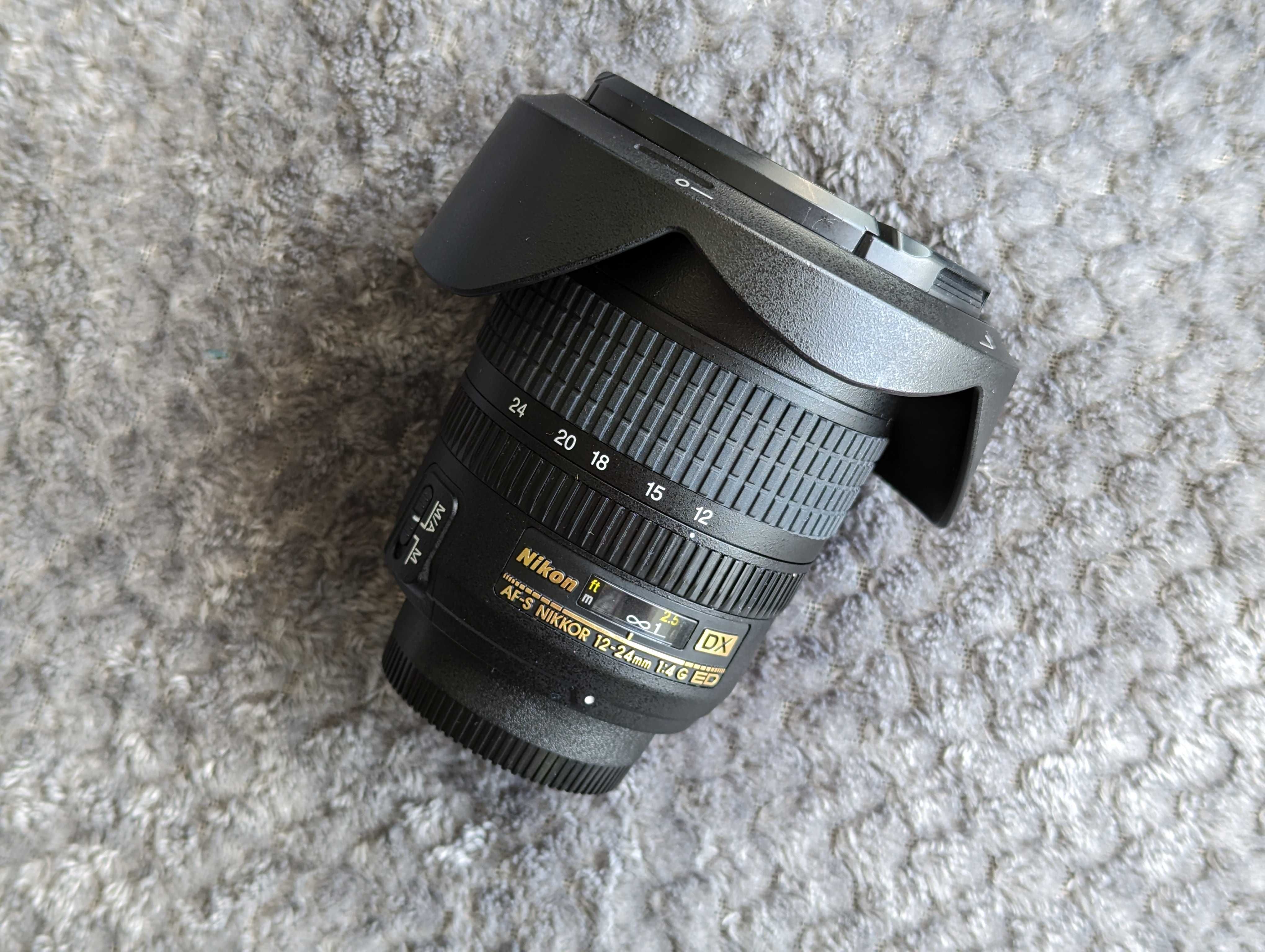 Nikon AF-S Nikkor 12-24mm 4.0