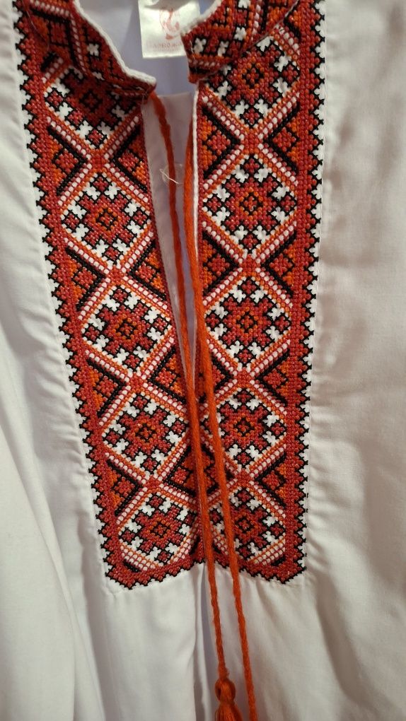 Вишита сорочка, вишиванка