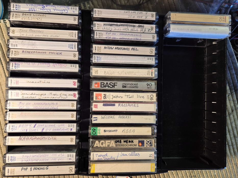 Касети Tdk, Basf ,Sony,Philips , Agfa , Thats , записи U2