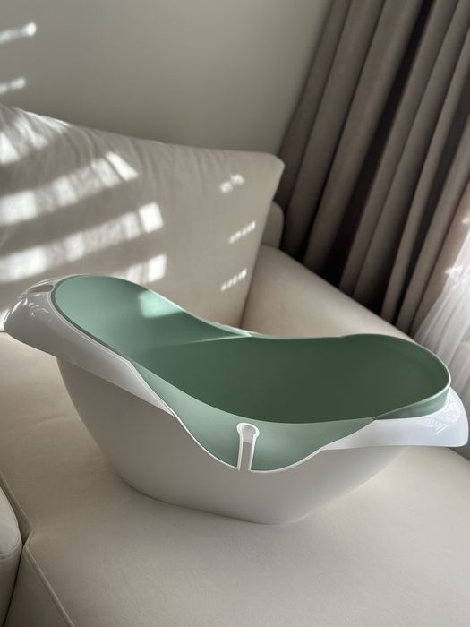 Beaba ванночка для купання з підставкою, шезлонгом