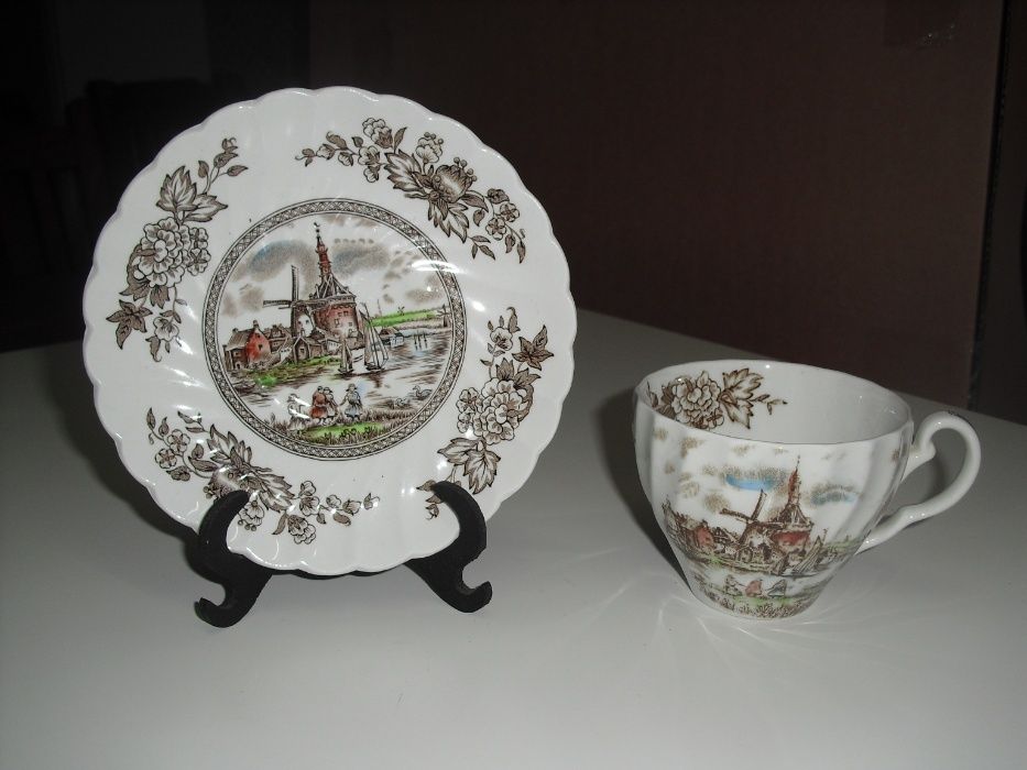 Porcelana inglesa com suporte