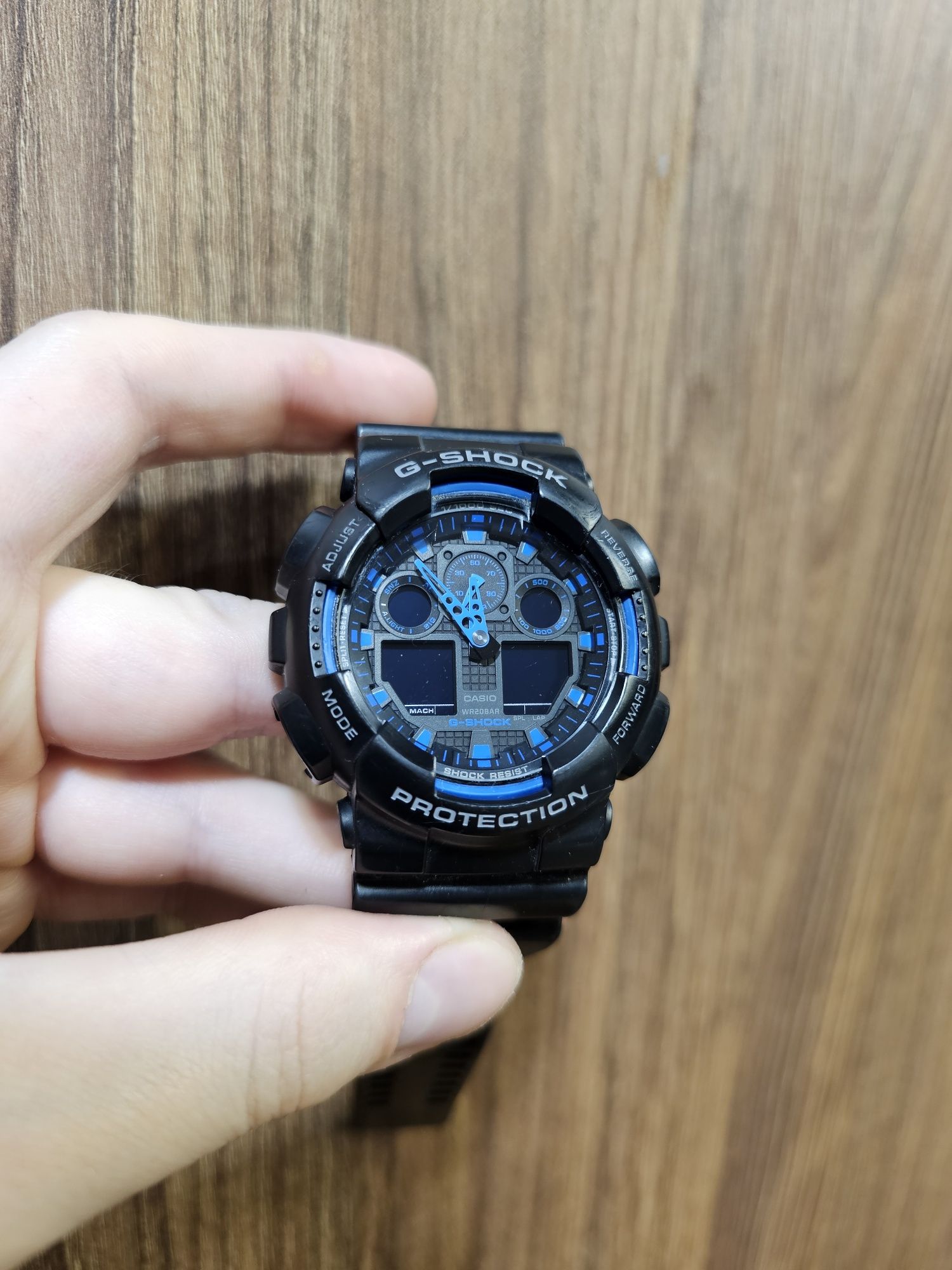 Casio G-Shock GA-100-1A2ER zegarek męski sportowy