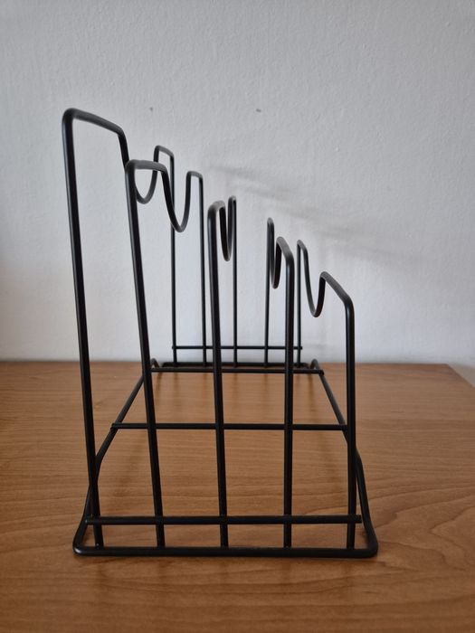 Stojak ociekacz na pokrywki do naczyń czarny