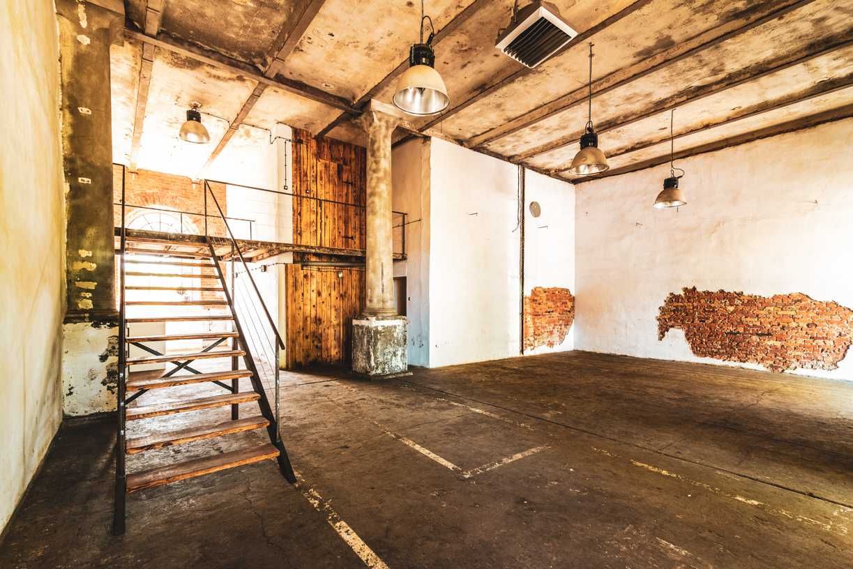 Industrialna przestrzeń na wynajem studio na sesję zdjęciową Warszawa