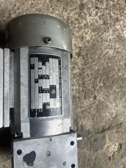 Silnik z przekładnią motoreduktor 100 obrotów 0,045kW 45W