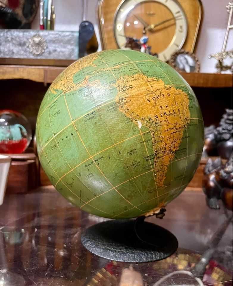 Atlas e Globos terrestres Antigos e Vintage