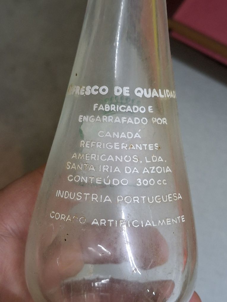 Garrafa vintage Canada Dry