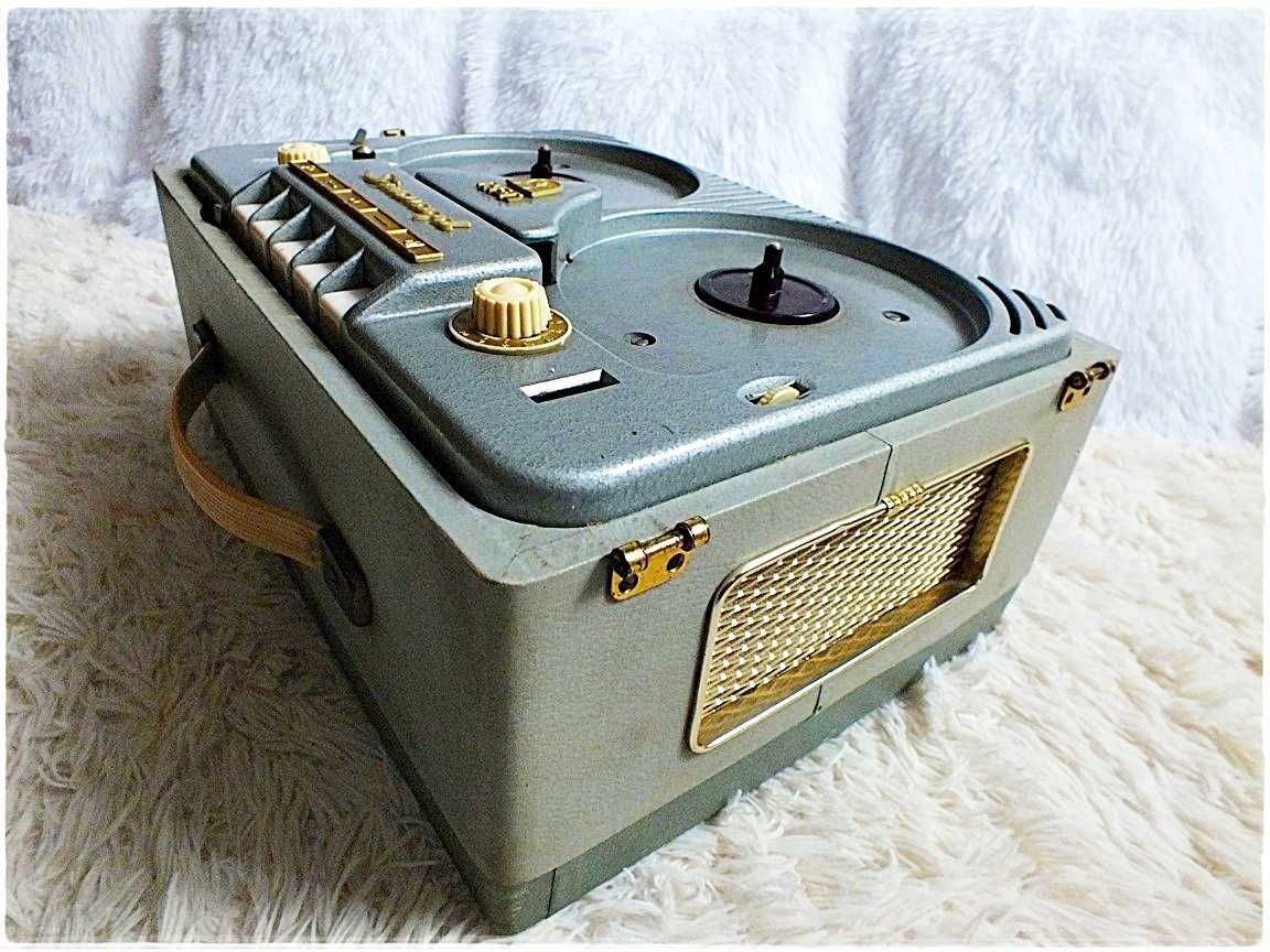 Stary magnetofon szpulowy RFT SZMARAGD Zabytek z 1955r.