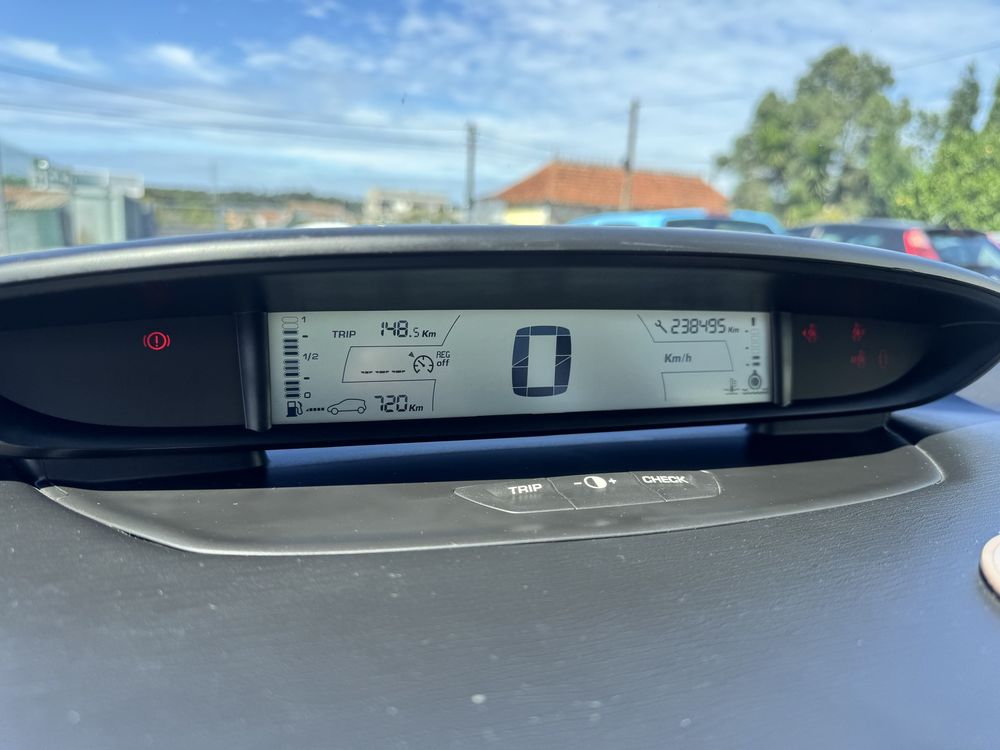 Citroen C4 1.6HDi 110CV Automático  CAIXA AUTOMÁTICA