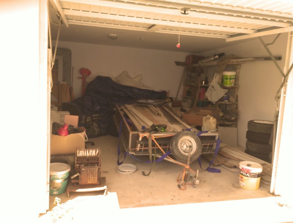 Garagem com 25 m2 e excelente acesso