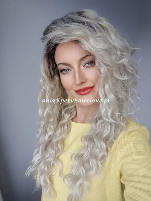 peruka blond ombre oberżyna afro loki kręcone włosy na co dzień