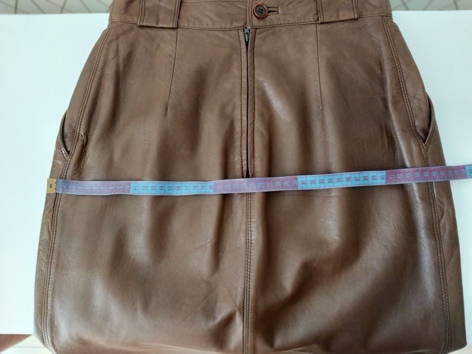 Шкіряні спідниці.