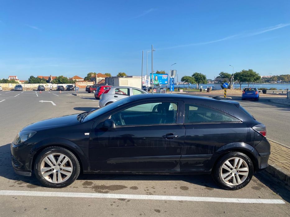 Vendo Opel Astra GTC PRETO