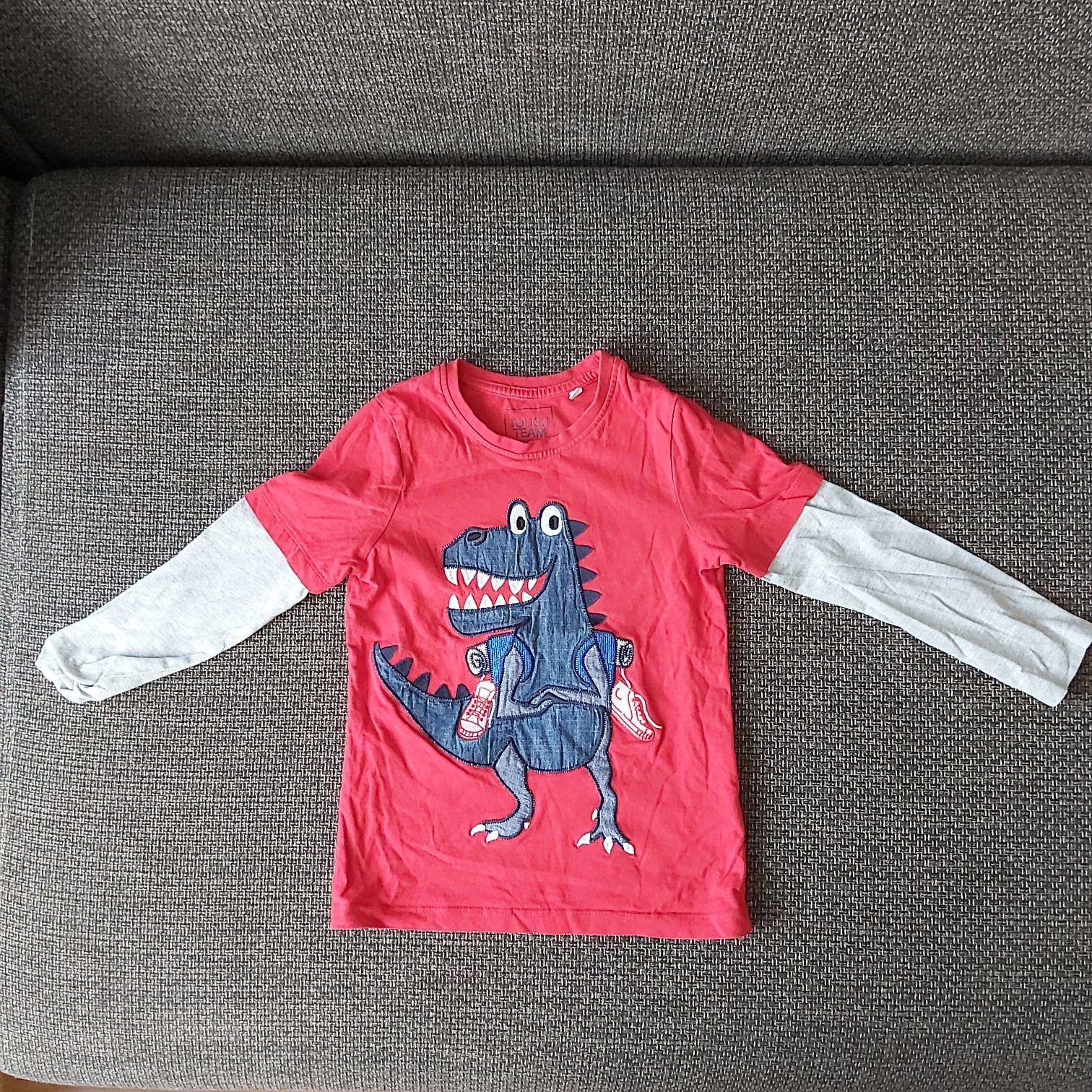 Bluzki dla dziecka z długim rękawem rozmiar 128cm.
