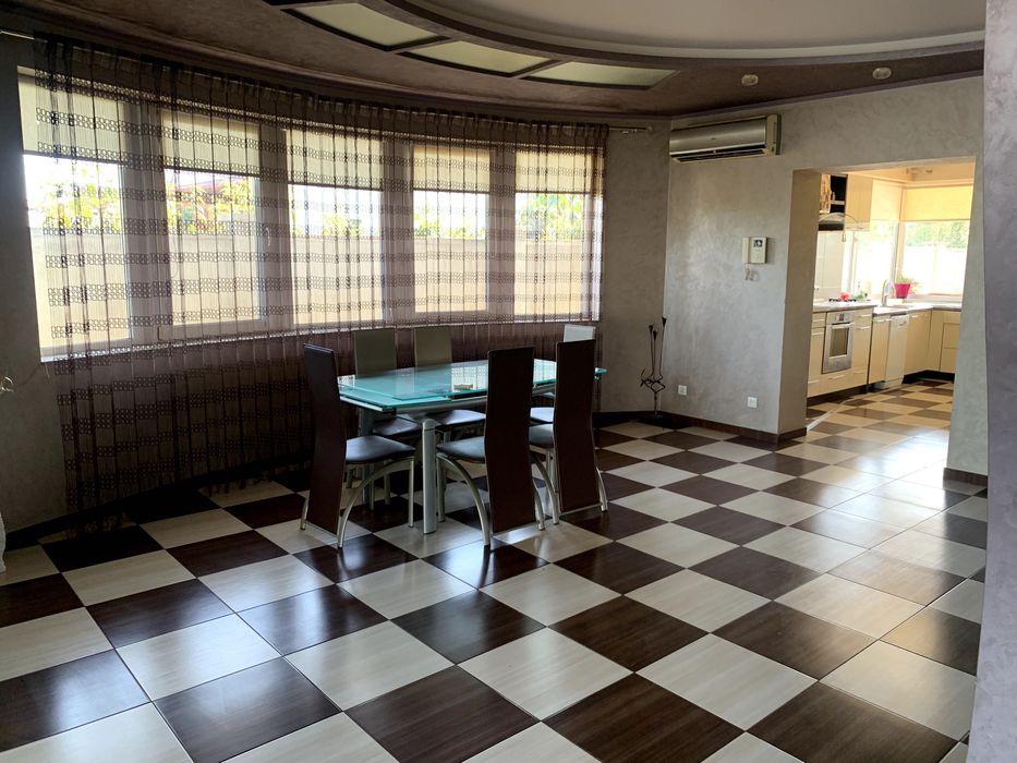 Продаж великого та гарного будинку без посередників