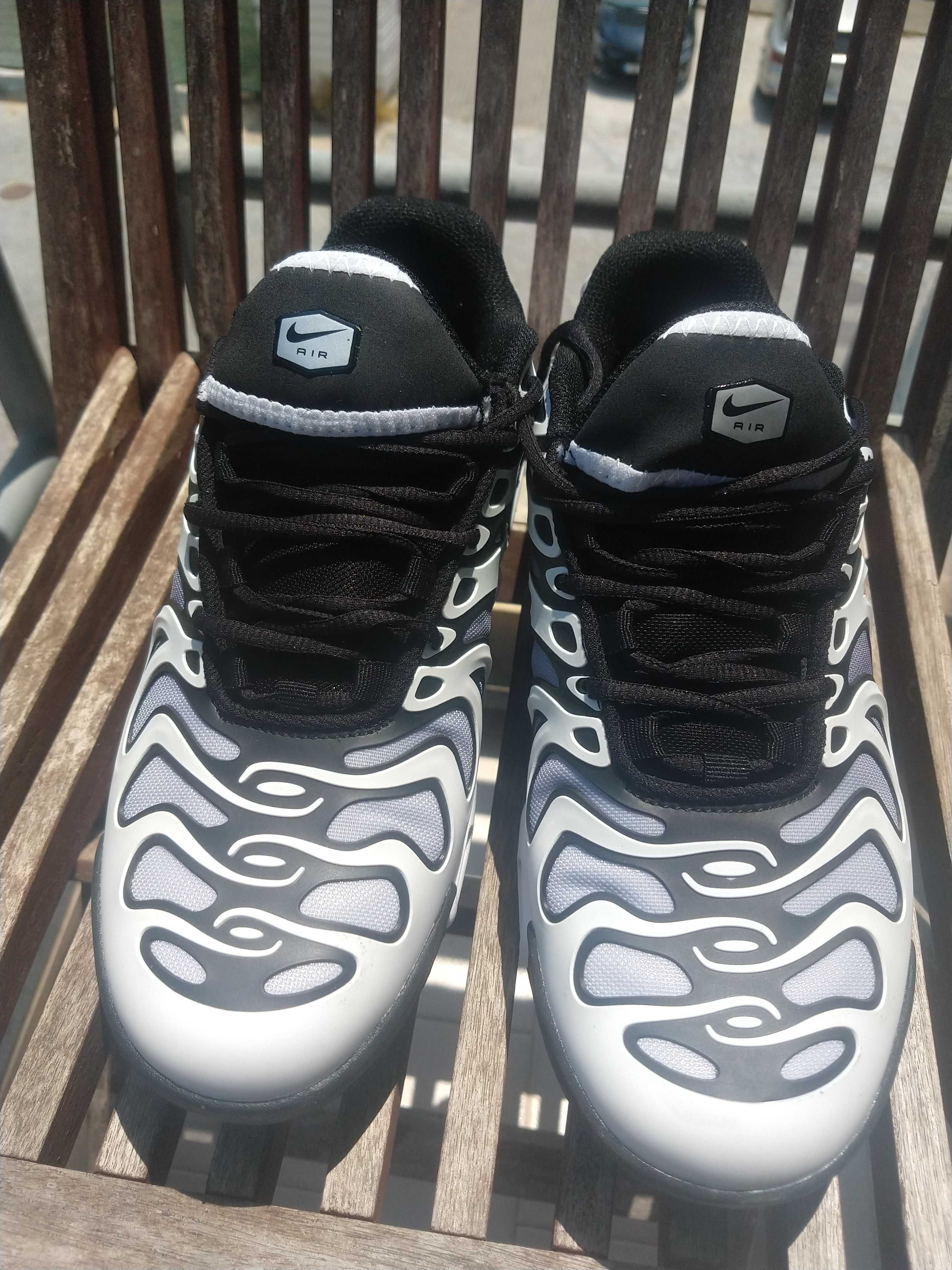 Air Max Plus drift