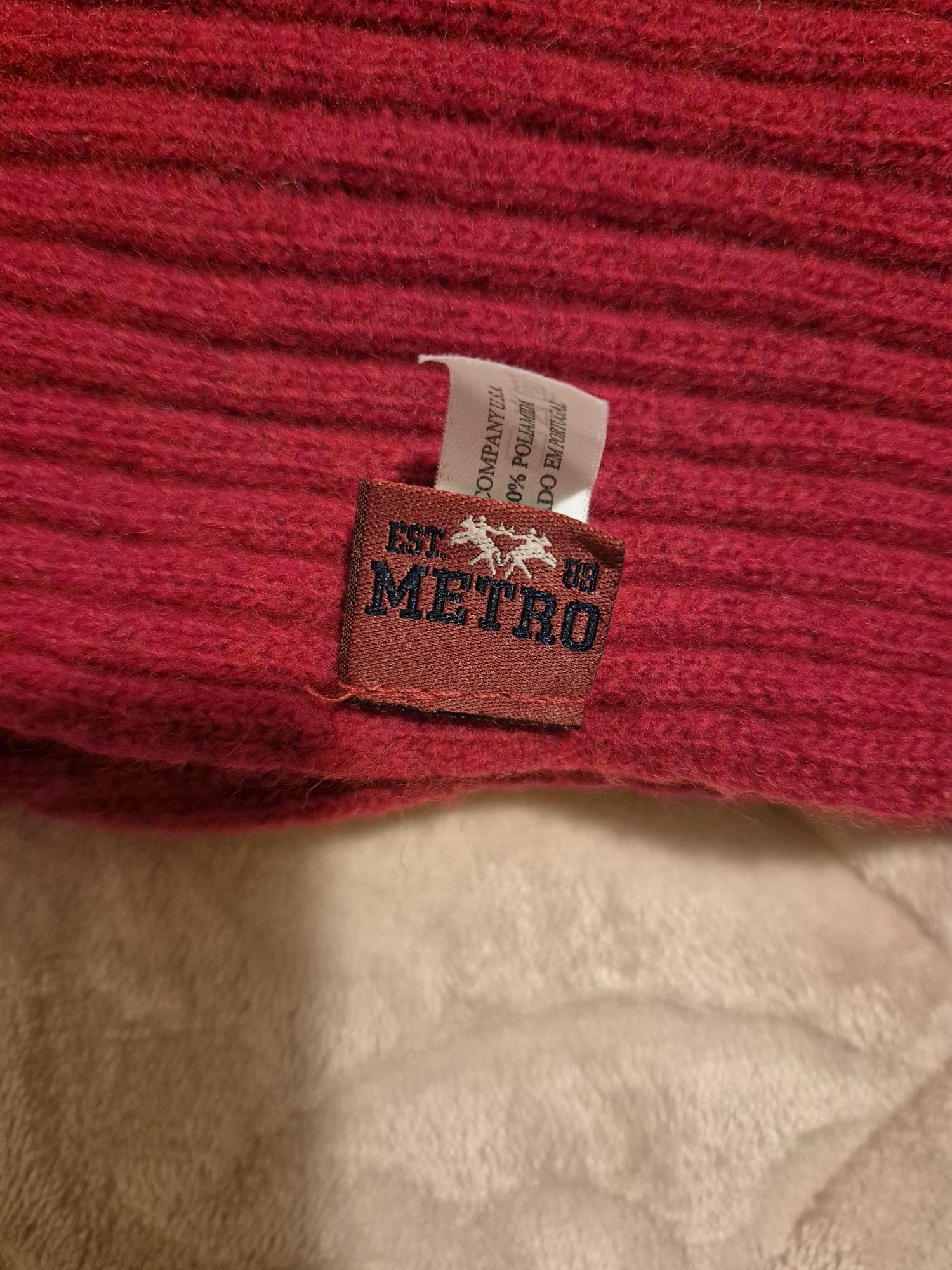 Cachecol  marca Metro