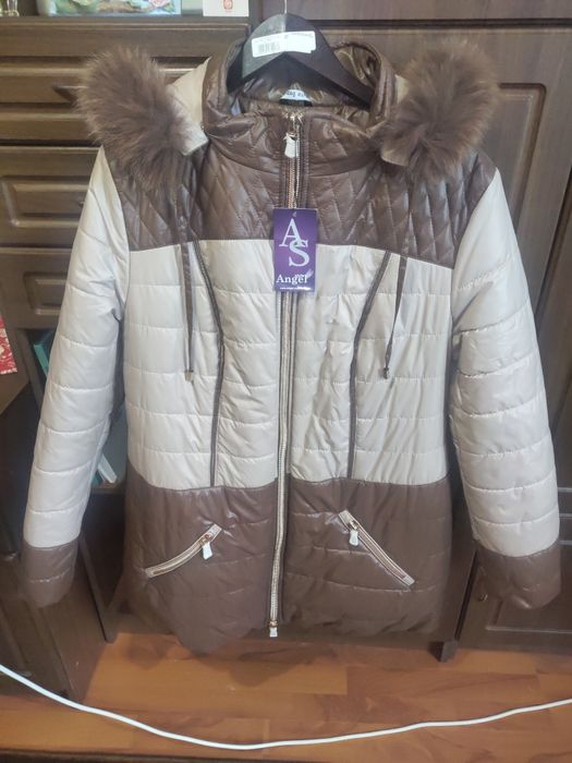 Куртка жіноча 56 розміру