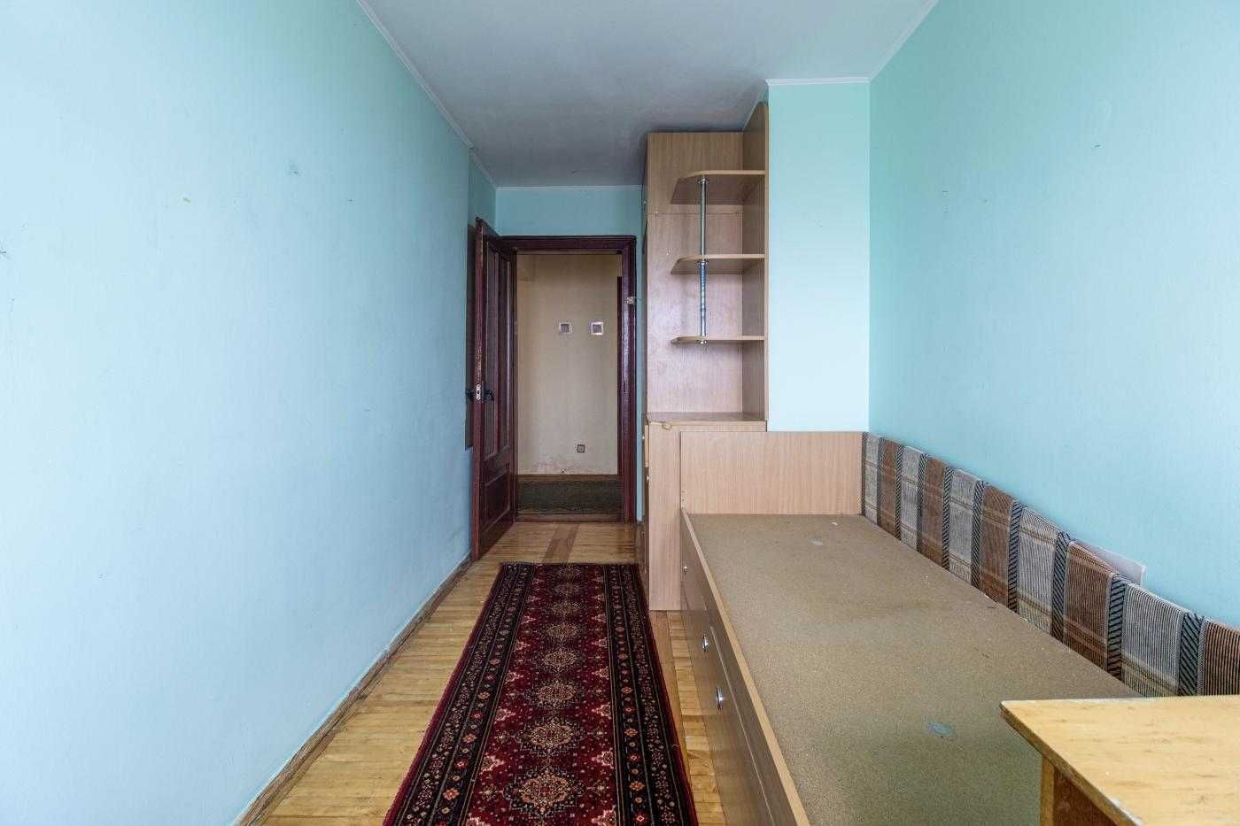 Продаж,4 квартира,без ремонту, вул. Лазаренка 36, цегла, Львів