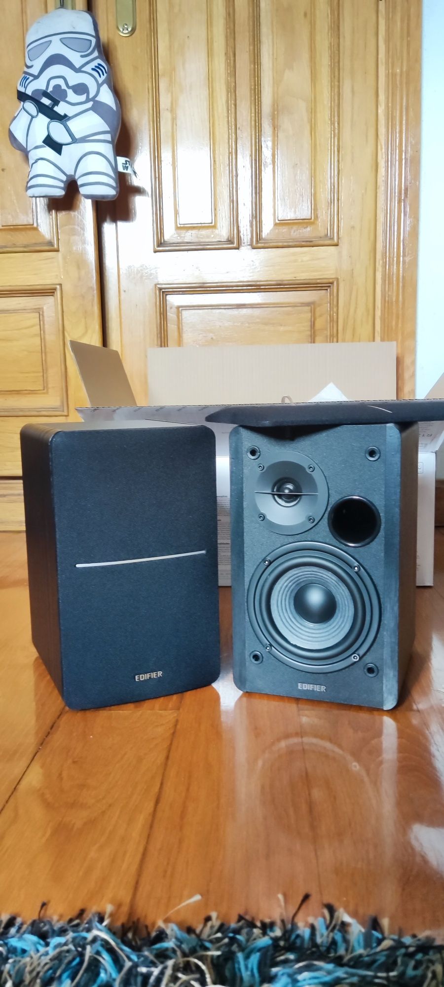 Colunas de som Edifier R1280BDBs NOVO C/Caixa