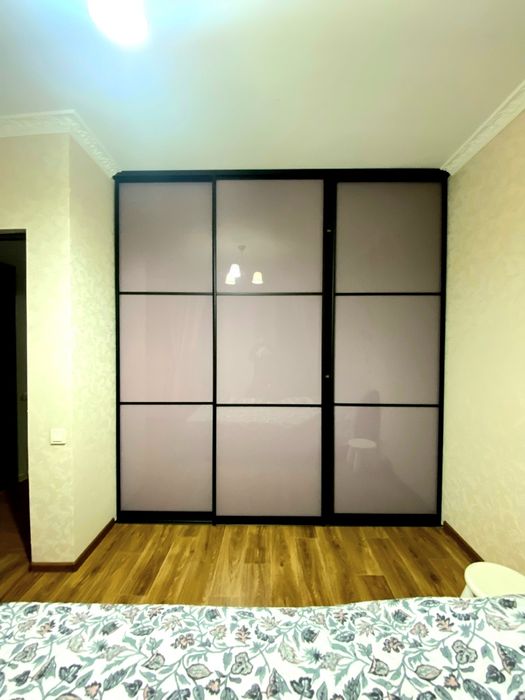 Науки 80а, 3 кімнатна роздільна, монолітний будинок