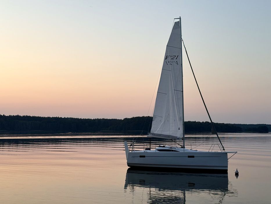 Jacht żaglowy s21 viko