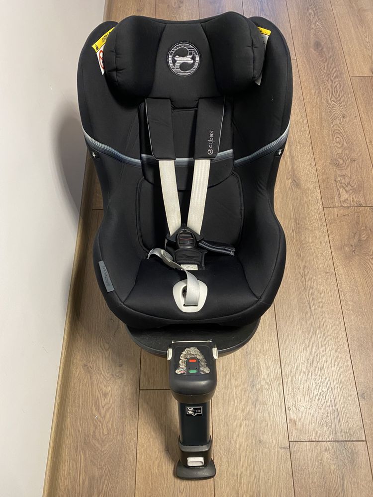 Fotelik Cybex Sirona m2 z bazą