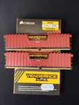 Оперативна пам'ять Corsair 16 GB (2x8GB) DDR4 2400 MHz Vengeance LPX