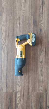 Piła szablasta DeWalt dcs 380 Aku 4ah