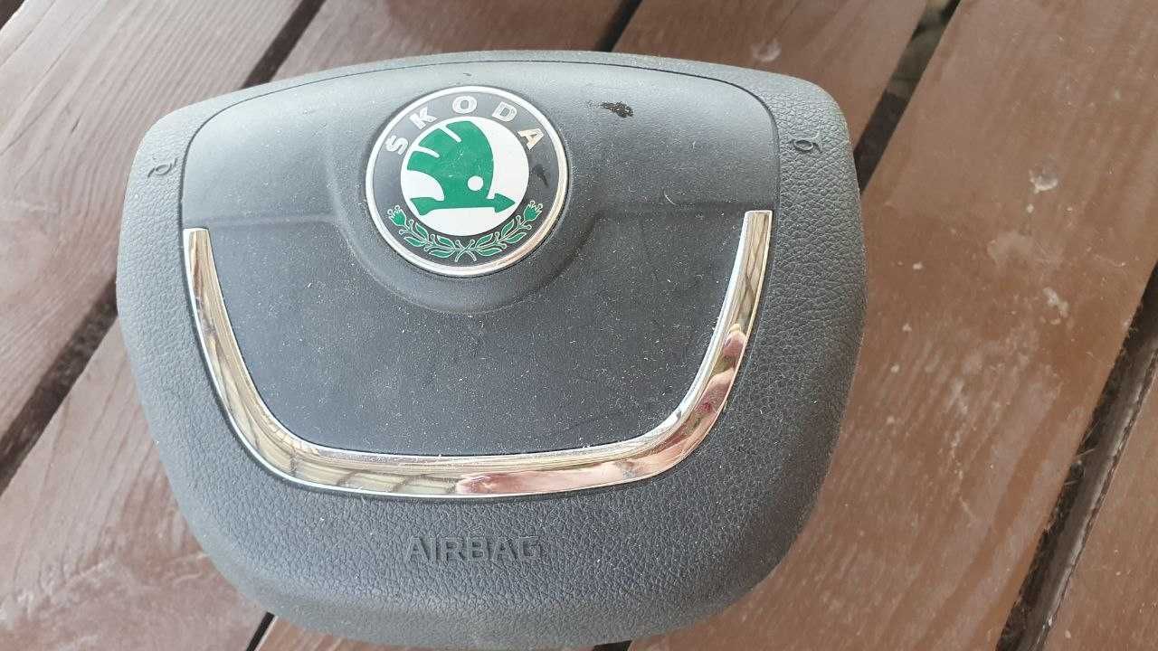 Подушка керма Skoda Superb 2