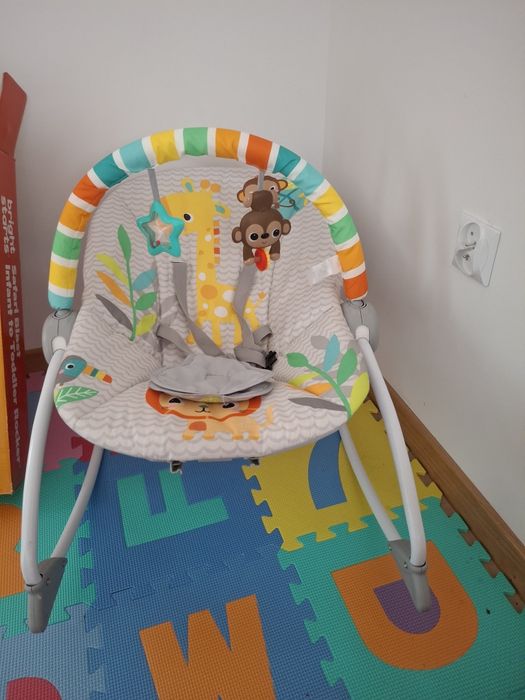 Bujaczek leżaczek bright starts