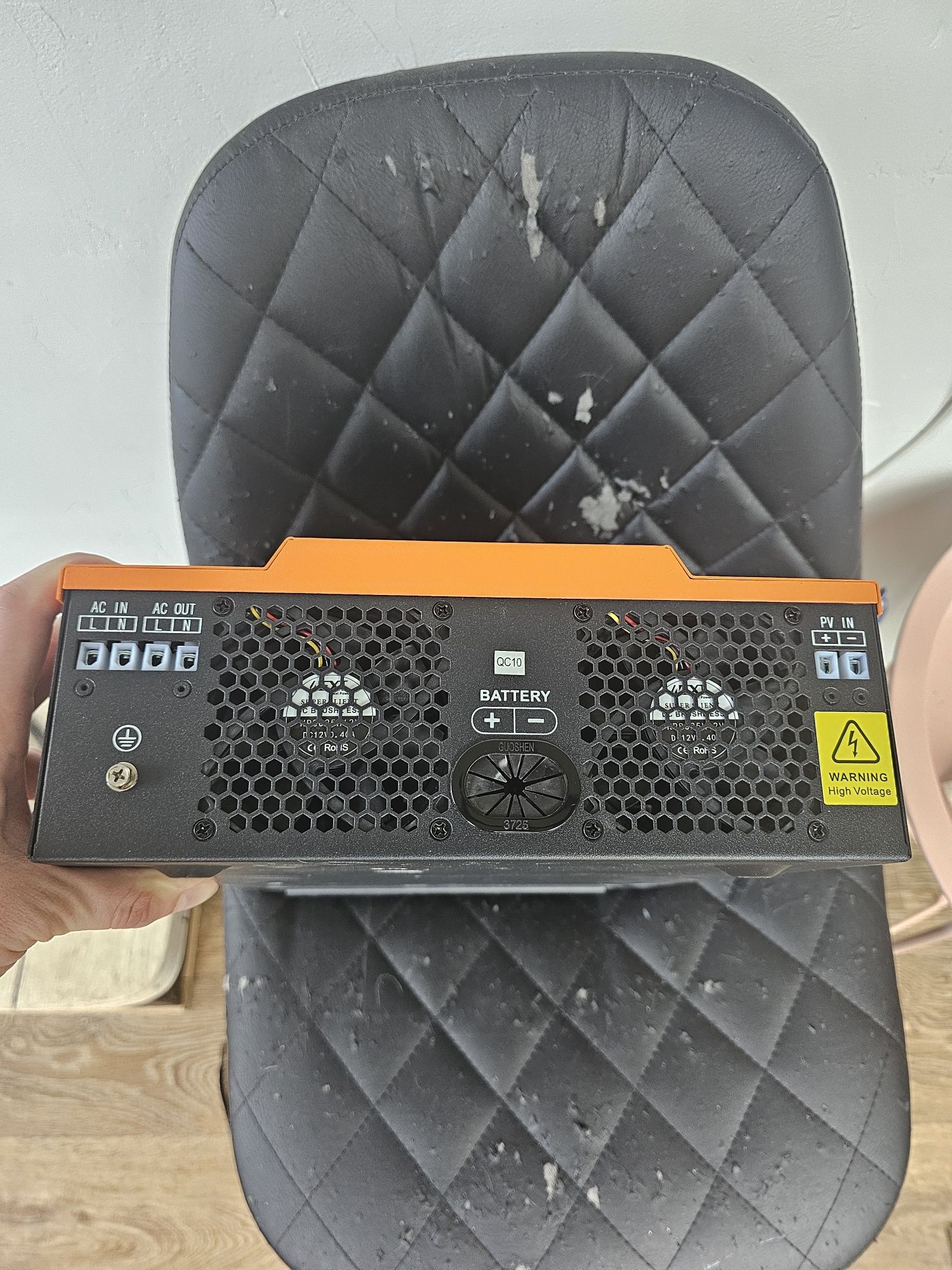 Гібридний інвертор PowMr 1600Вт 12В з MPPT (Сонячний інвертор)