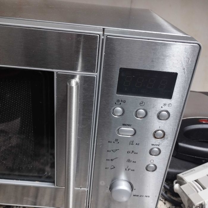 microondas TEKA em inox