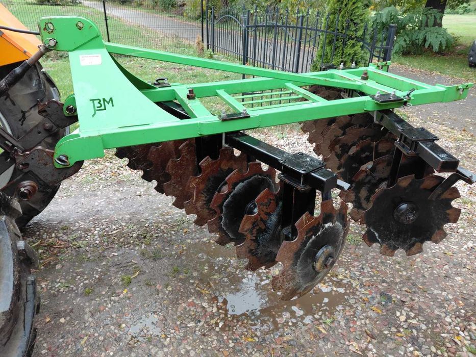 Talerzówka JBM 2.0m Cięte talerze na 3 podporach jak nowa