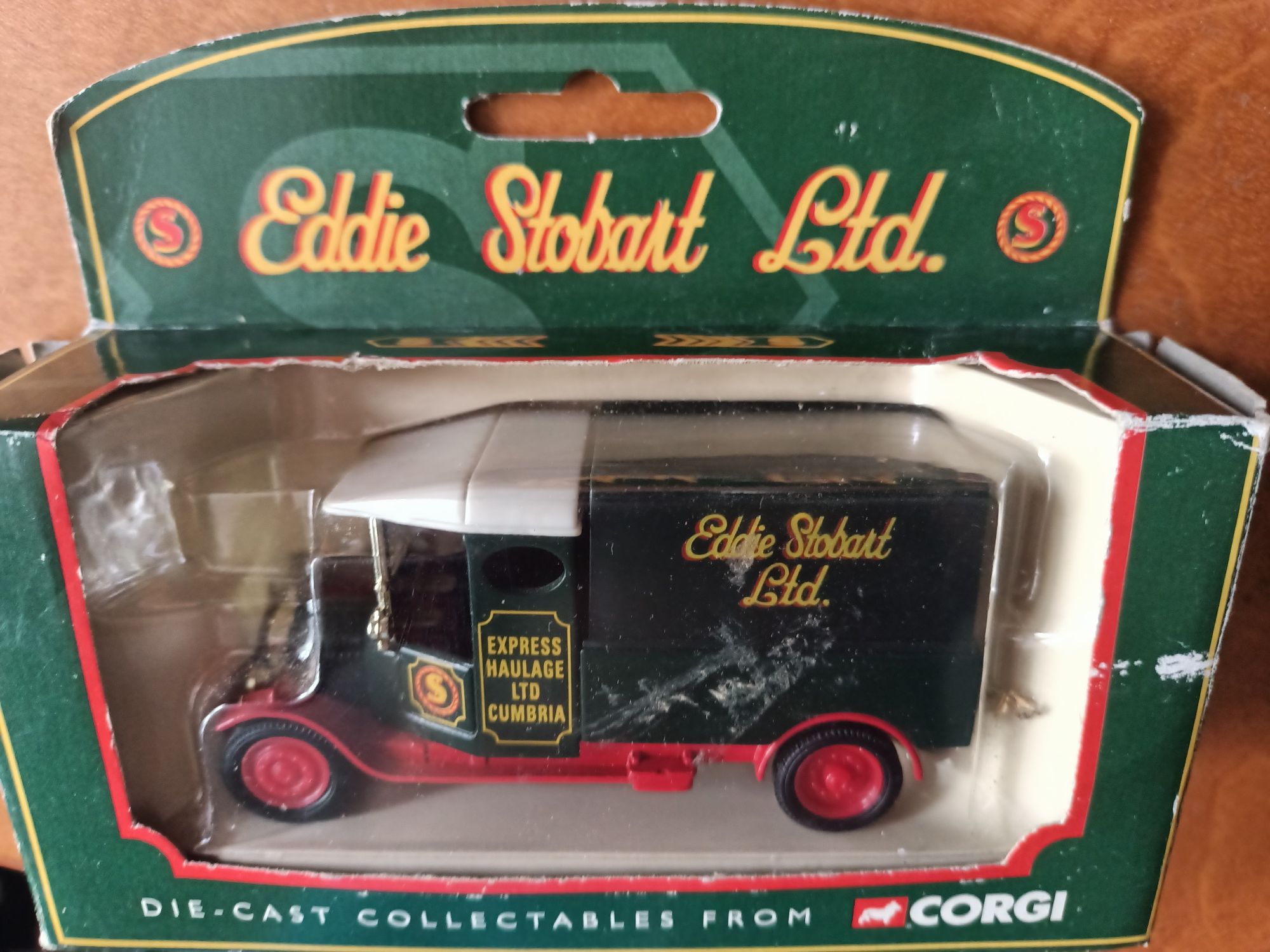 3 modele CORGI Memories