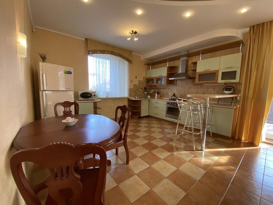 Продажа хозяйского дома в Совиньоне