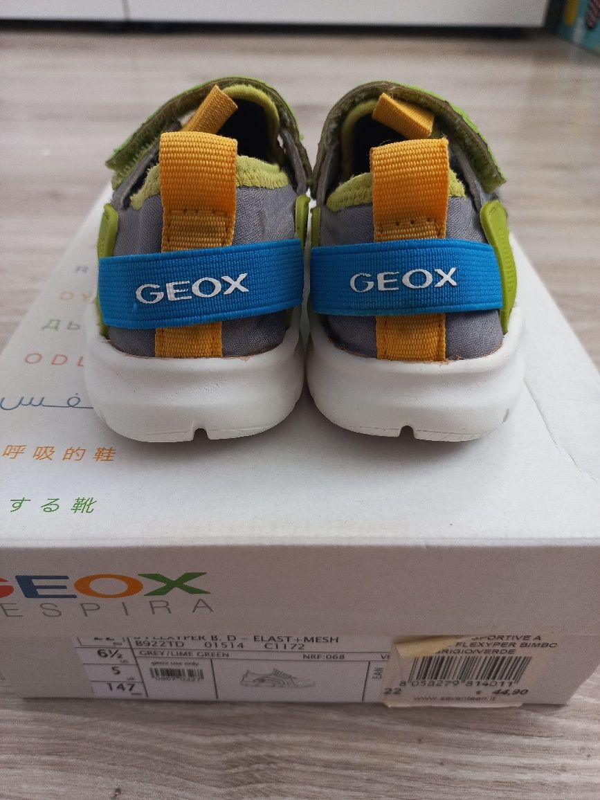 Кросівки Geox, 22 розмір
