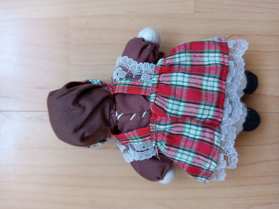 Laleczka porcelanowa