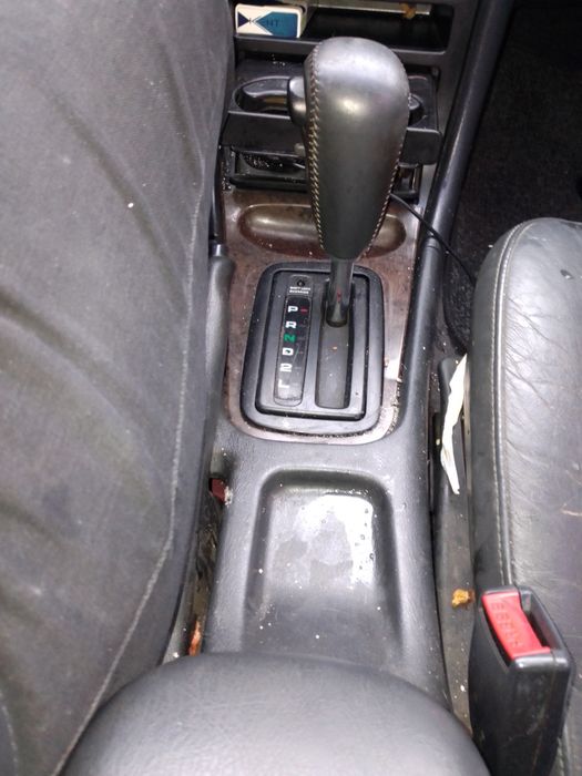 Hyundai Sonata 1994р набагато краще чим жигул  є торг .