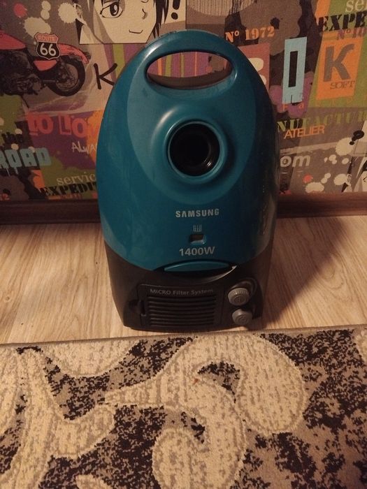 Продам пылесос Samsung 1400w  SC4034.