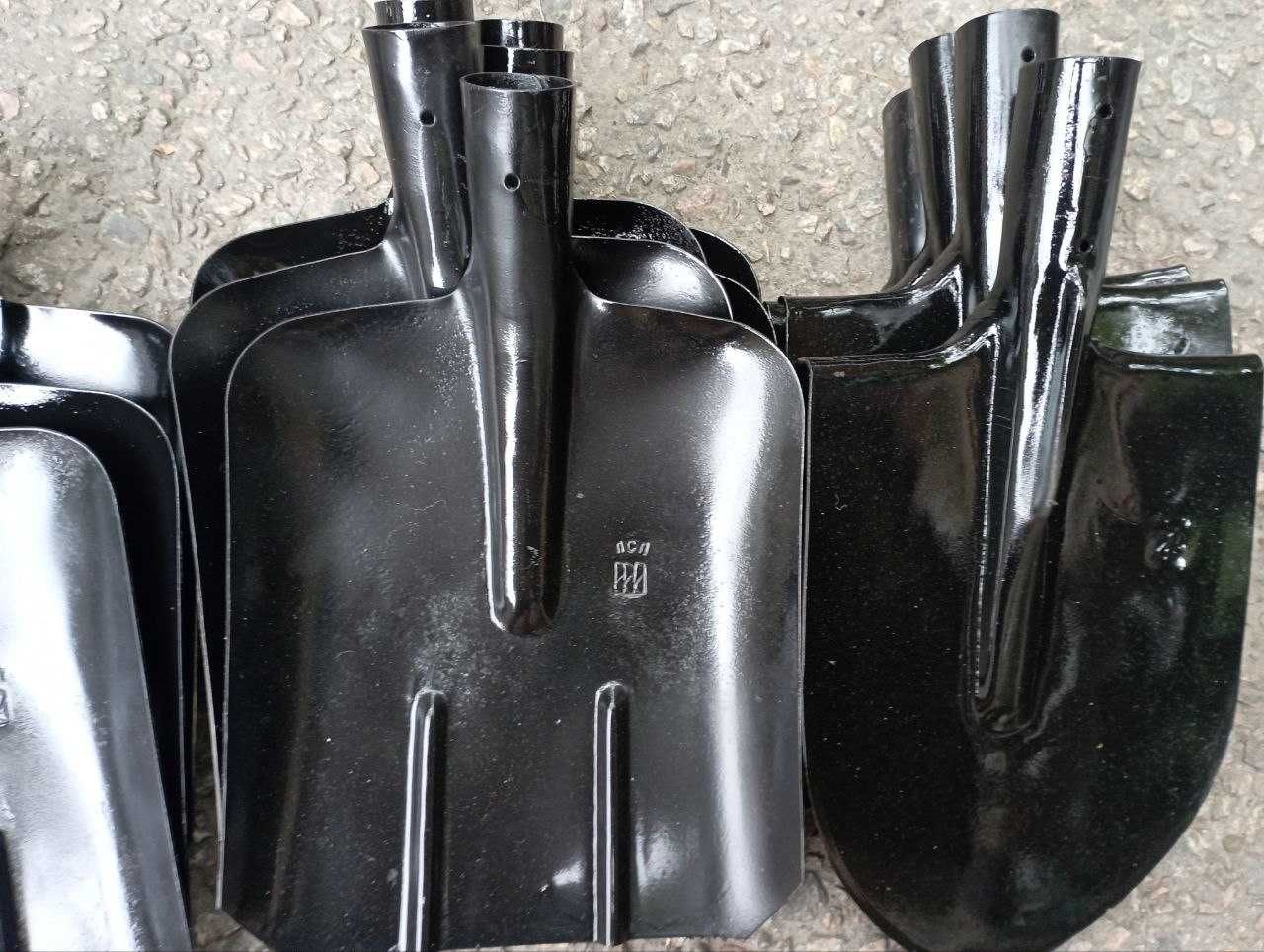 Продам  Лопата совкова.