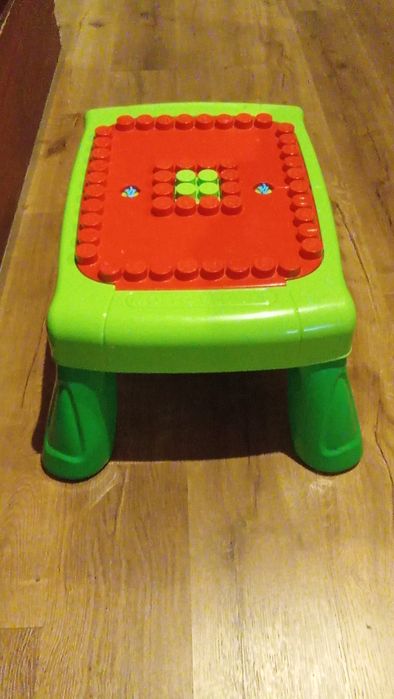 Mesa Molto Blocks (Legos)