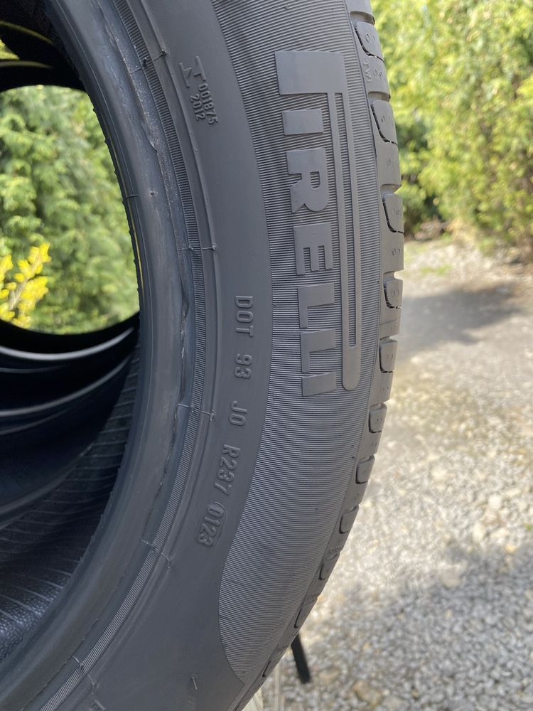 215/55/17 Sprzedam komplet opon Pirelli