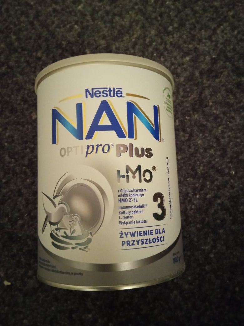 Puszki Nestle NAN - puste