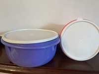 2 miski Tupperware