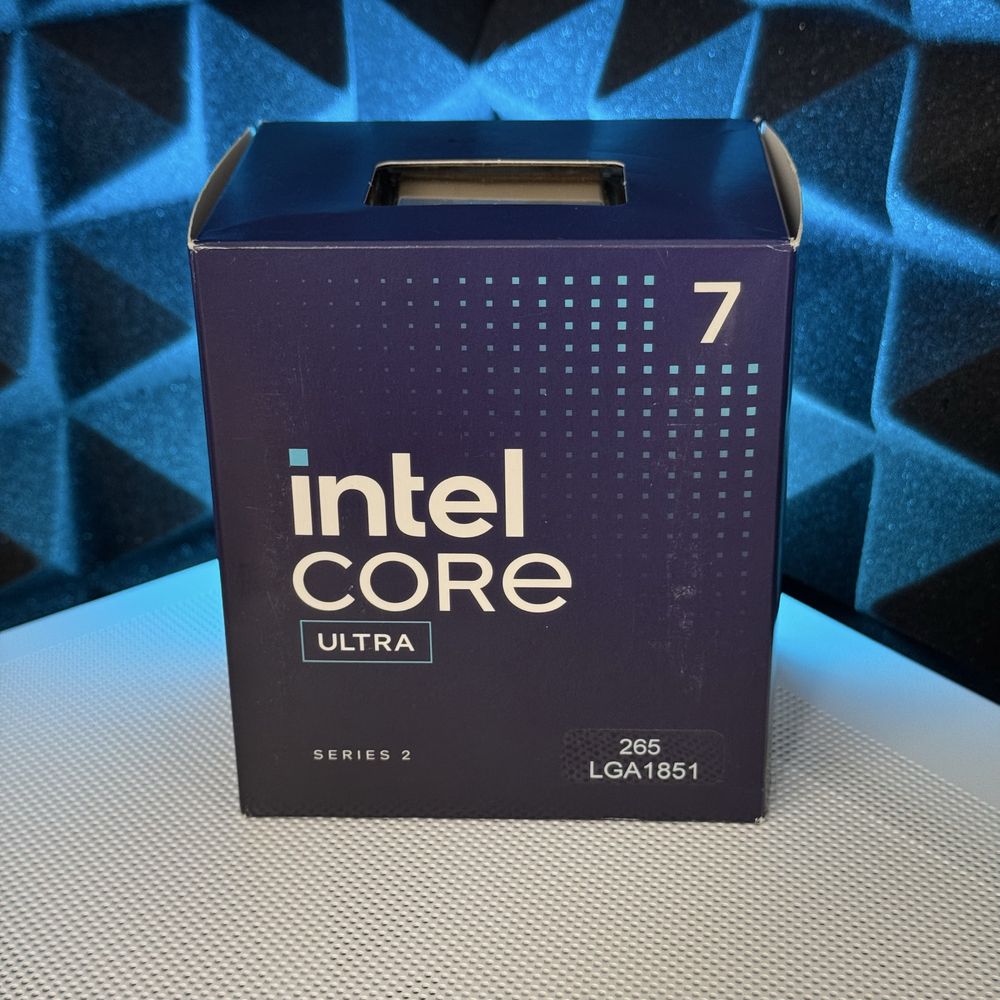 Intel Core Ultra 7 265 Новий