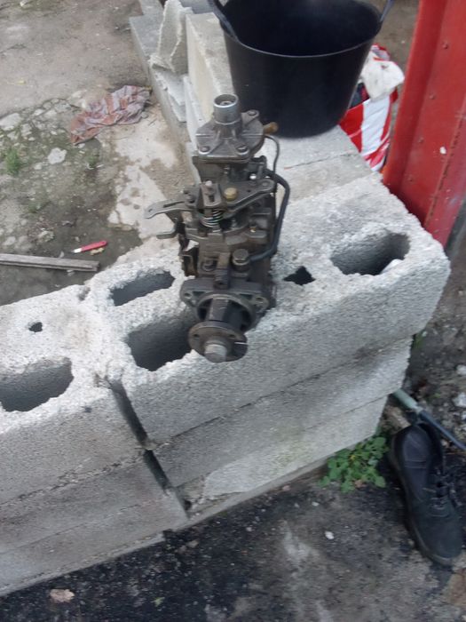 Vendo bomba injetora Ford Transit